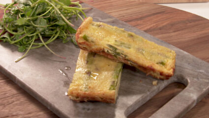 Kook mee met MAX: hartige clafoutis met groene asperges