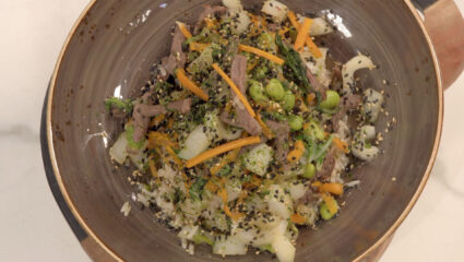 Kook mee met MAX: Japanse rijstbowl met rund, paksoi en edamame