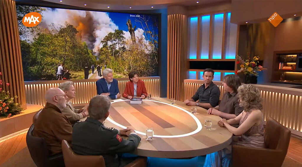 Natuurbranden kunnen volgens boswachter Arjan Postma in sommige gevallen ook positieve gevolgen hebben: “Dan verjongt het bos”