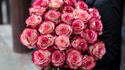 MAX Vandaag puzzel: maak de hibiscus compleet