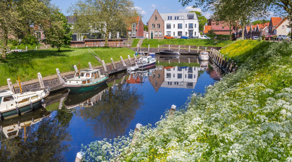 Puzzel: boten in het water in Vollenhove
