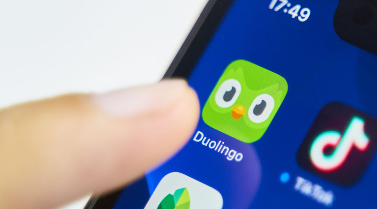Een gratis app zoals Duolingo laat vaak advertenties zien