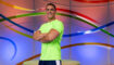 Duco Bauwens in de studio van Nederland in Beweging.