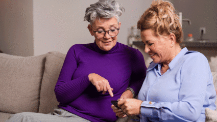 2 vrouwen vragen toeslagen aan.