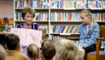 Prinses Margriet leest voor tijdens de Kinderboekenweek in 2025