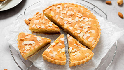 Een traditionele Engelse bakewell taart.
