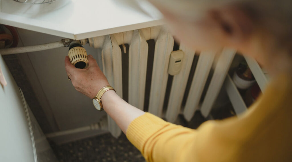 Bij welke temperatuur kan de verwarming het beste weer aan? - MAX Vandaag