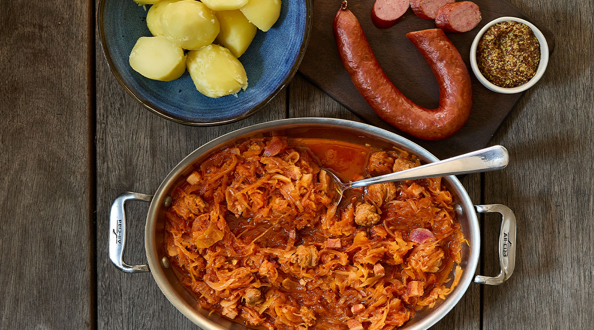 Zuurkool met aardappelen en rookworst van Julius Jaspers
