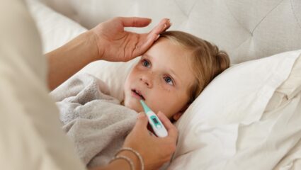 Wat kunt u doen als uw (klein)kind een koortsstuip heeft?
