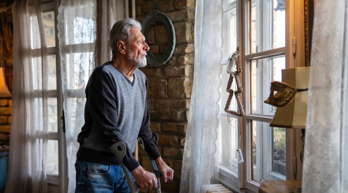 Oudere man die zelfstandig woont.