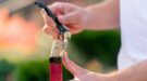 wijn-kurk-schroef-Shutterstock_2381714637-1200×667