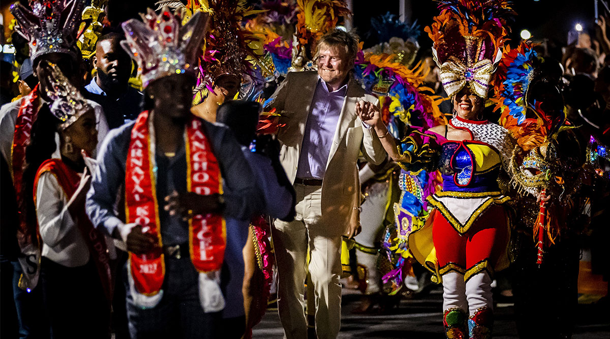 Een dansende koning Willem-Alexander.